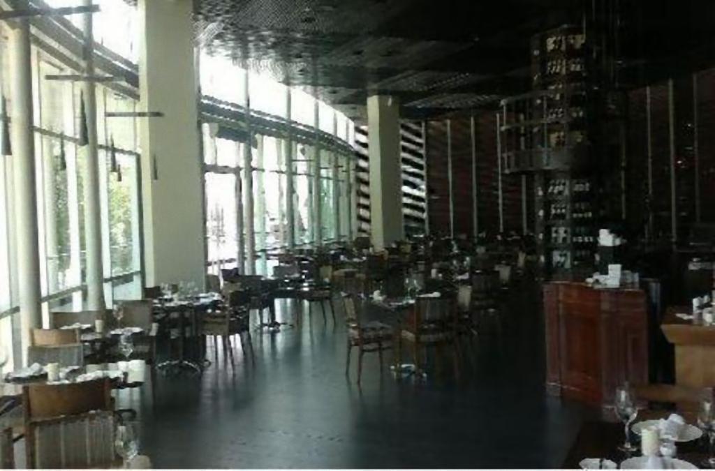 Hotel Dreams Valdivia Exterior photo The interior of the restaurant